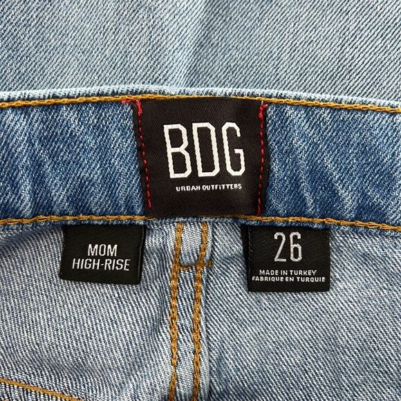 BDG Urban Outfitters Mom High Rise Distressed Jeans - 26 - Picture 3 of 8